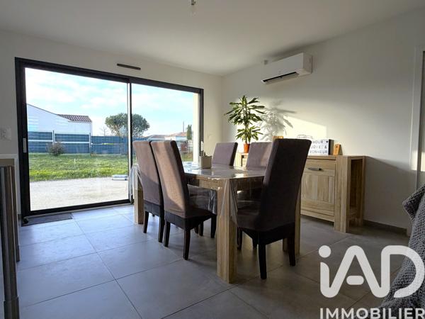 Maison à vendre 5 pièces 102 m² Fontenay-le-Comte