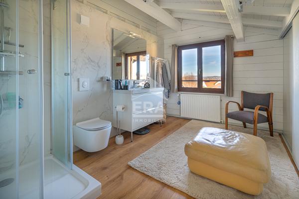 A VENDRE - Maison Villaz de 6 pièces - 172.46 m2 - Terrain de 1464 m² - Garage