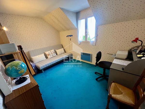 Maison spacieuse à vendre à Villepreux - 4 chambres, jardin et garage