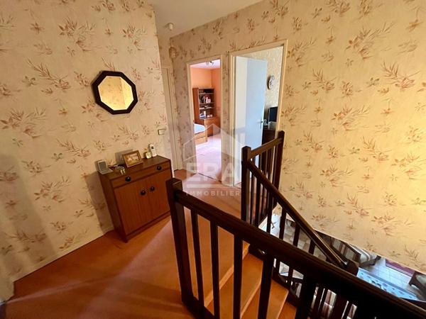 Maison spacieuse à vendre à Villepreux - 4 chambres, jardin et garage