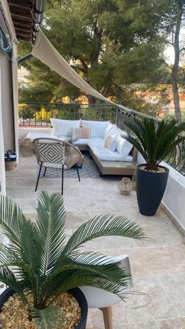 Maison
         4 pièces
        - 95 m² 375 000 € *