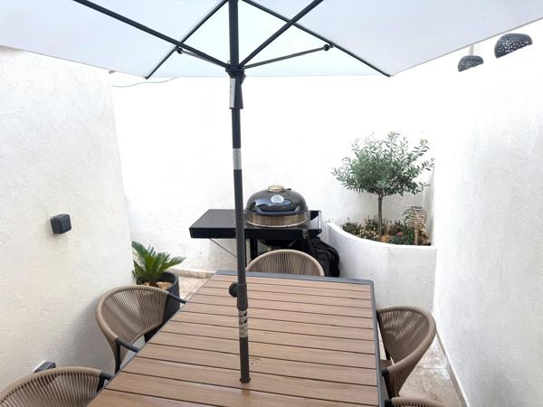 Maison
         4 pièces
        - 95 m² 375 000 € *