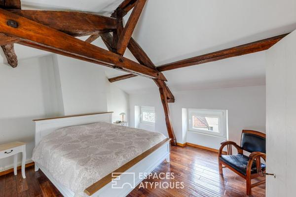 Coeur historique de Maule : Maison de caractère avec accès privé à la Mauldre