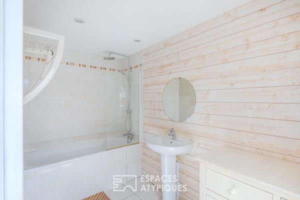 Coeur historique de Maule : Maison de caractère avec accès privé à la Mauldre