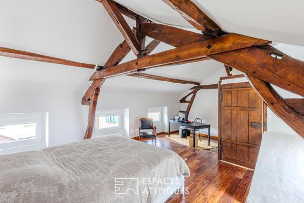 Coeur historique de Maule : Maison de caractère avec accès privé à la Mauldre