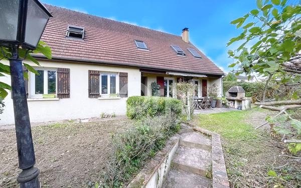 Maison à vendre    8 pièces • 166 m2 Rieux