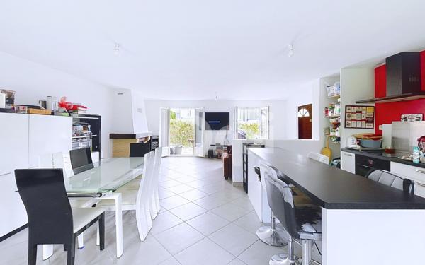 Maison à vendre    8 pièces • 166 m2 Rieux