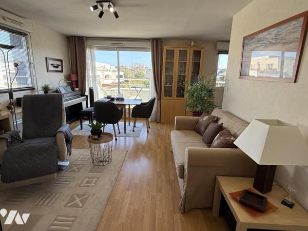 A VENDRE  VANNES  TOHANNIC T2 43 m² dernier étage + parking