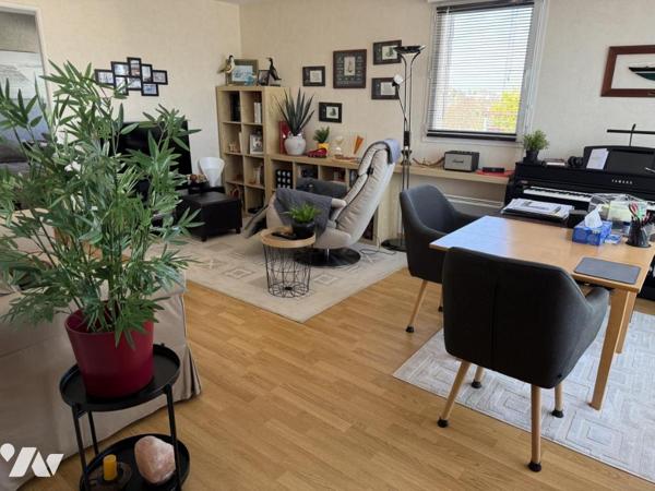 A VENDRE  VANNES  TOHANNIC T2 43 m² dernier étage + parking