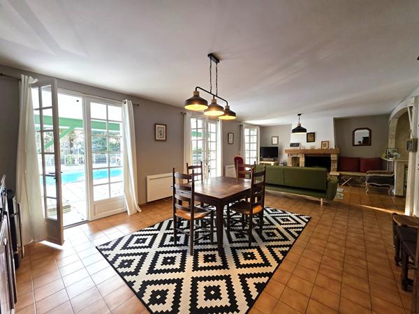 Maison Saint Julien En Born 5 pièce(s) 119 m2