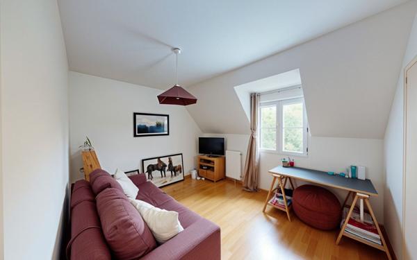 Maison à vendre    7 pièces • 213 m2 Magny-le-Hongre