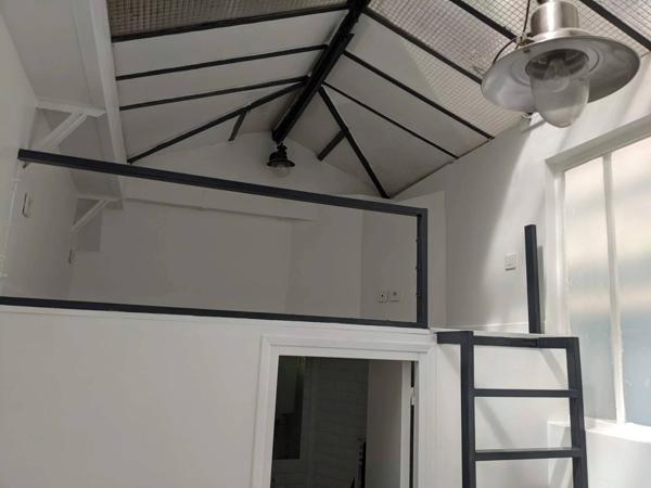 Local à usage de dépôt rue du Temple Paris 03