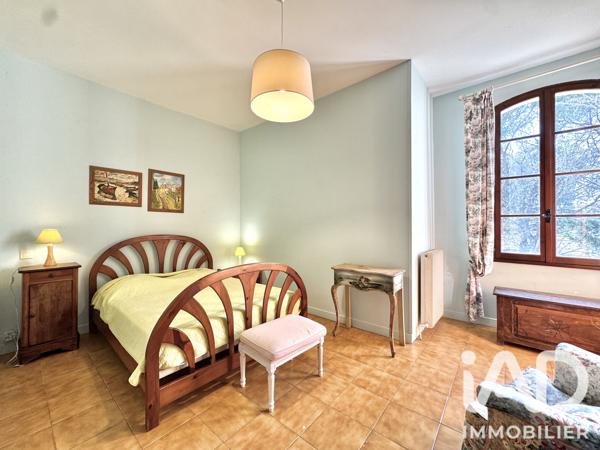 Maison à vendre 10 pièces 400 m² Arles