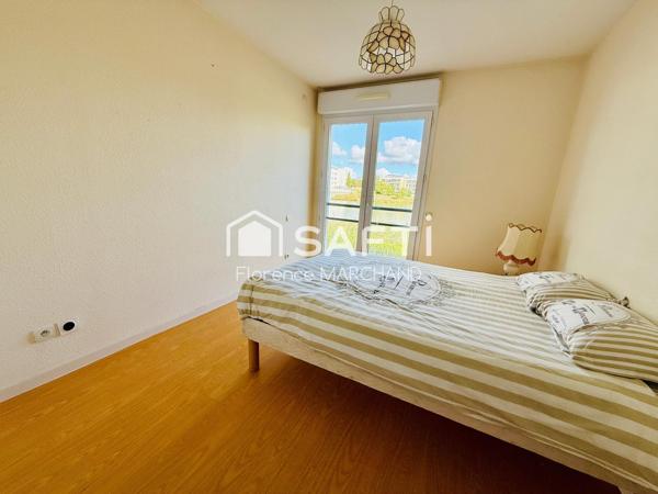 LES MINIMES BEAU T3 AVEC BOW-WINDOW PARKING PISCINE CAVE