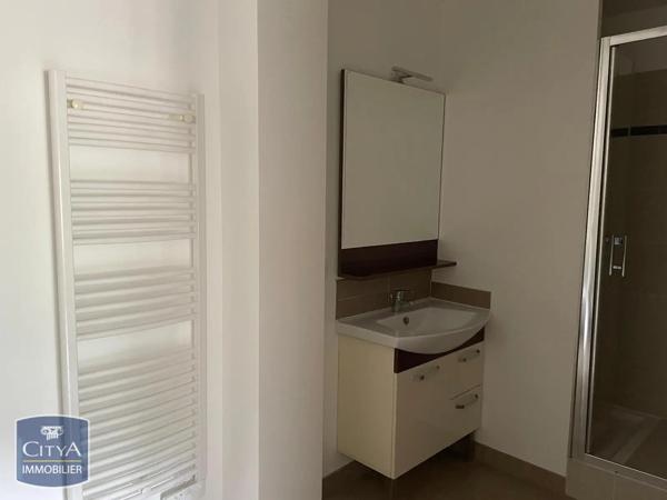 Appartement à louer 2 pièces 43.23m² Buc (78530)