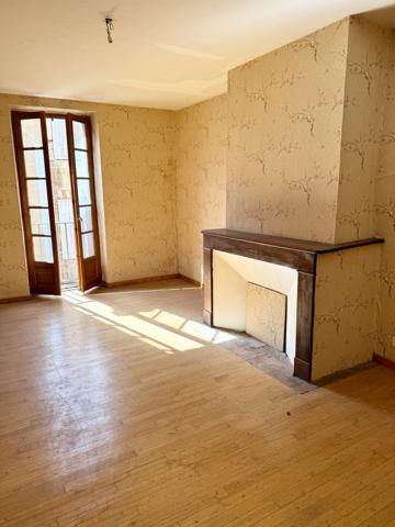 LAVAUR Centre – Maison de caractère avec garage et près de 300 m² de volumes