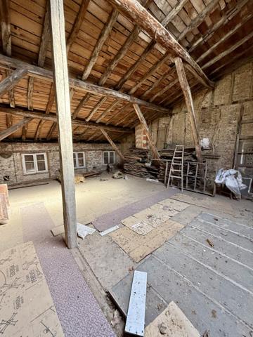 LAVAUR Centre – Maison de caractère avec garage et près de 300 m² de volumes