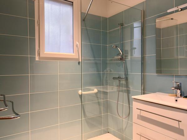 Tournon-sur-Rhône (07300) Ensemble immobilier rare - Maison plain-pied 96 m² et 2 terrains à bâtir, 1'856 m² - Tournon-sur-Rhône Sud