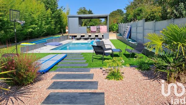 Maison 7 pièces de 196 m² à Montréverd (85260)