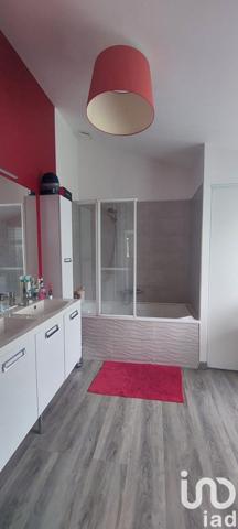 Maison 7 pièces de 196 m² à Montréverd (85260)