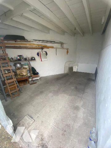 GARAGE DANS COUR FERMEE BD VICTOR HUGO