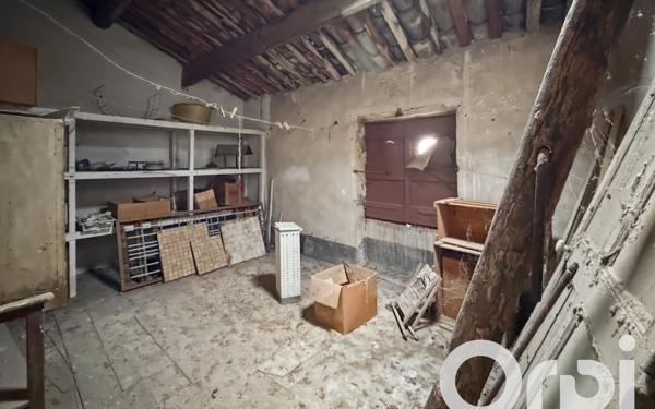 Maison à vendre    2 pièces •  Bollène