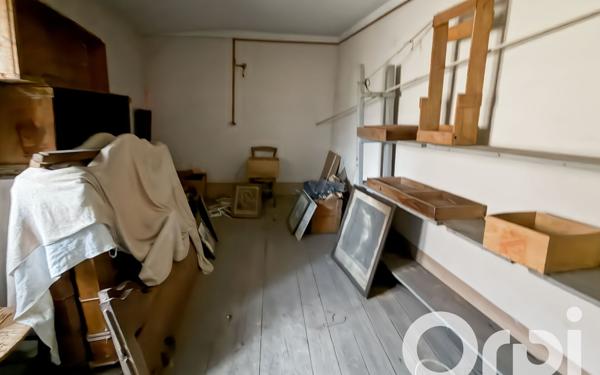 Maison à vendre    2 pièces •  Bollène