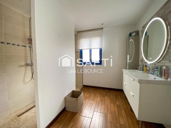 Belle longère rénovée à Ergué-Gabéric