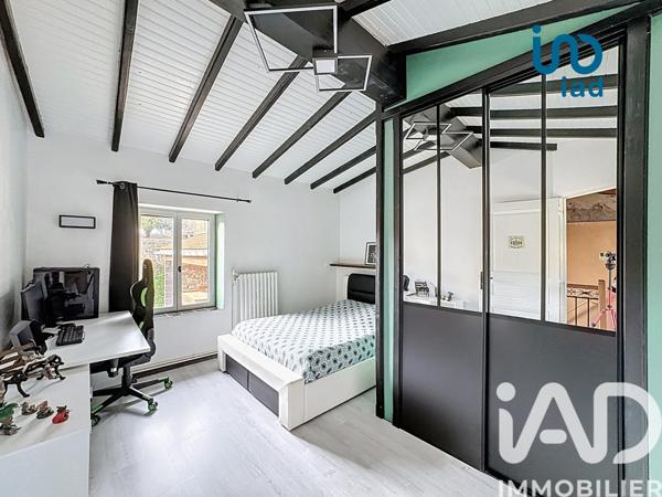 Maison à vendre 8 pièces 204 m² Maclas