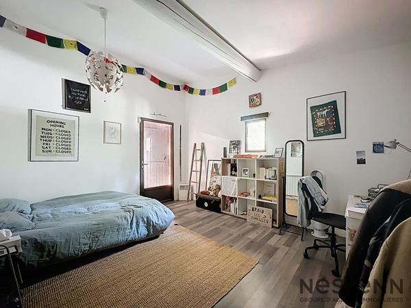 Villa d'Architecte à Vendre à TRETS - Un Écrin de Nature et de Confort