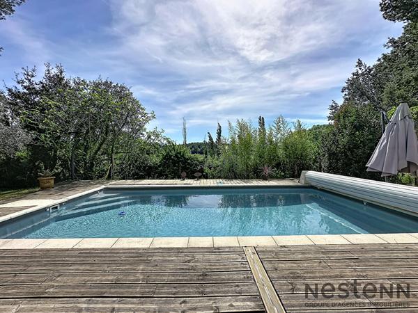 Villa d'Architecte à Vendre à TRETS - Un Écrin de Nature et de Confort