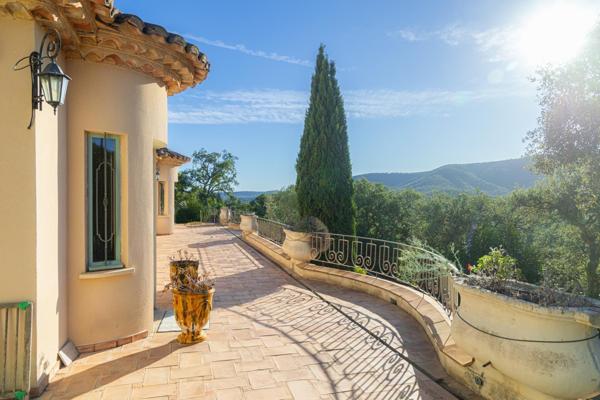 Villa proche Saint Tropez 195 m², 4 chambres.
