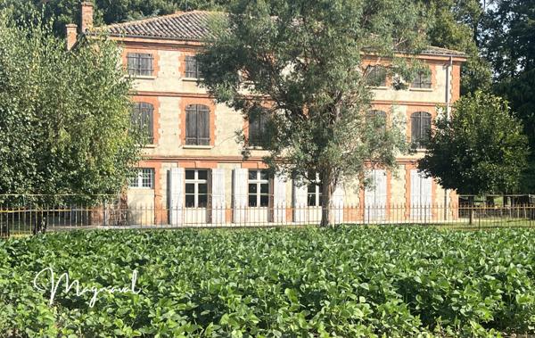 Montauban (82000) Maison de Maître du XIX° siècle, avec métairie, parc et jardin sur 2,37 ha à 16 minutes de Montauban (82)