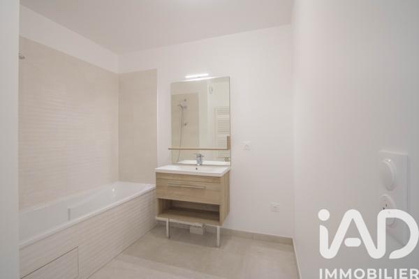 Location appartement 3 pièces 61 m² Le Blanc-Mesnil