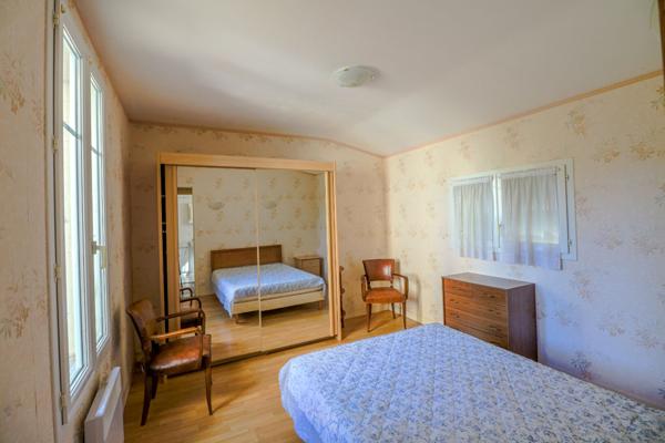 Maison Urzy, 3 chambres, en bordure de rivière, grand terrain, garage, entre Nevers et Guérigny