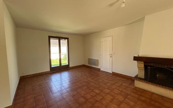 Maison à vendre    6 pièces •  La Rochefoucauld