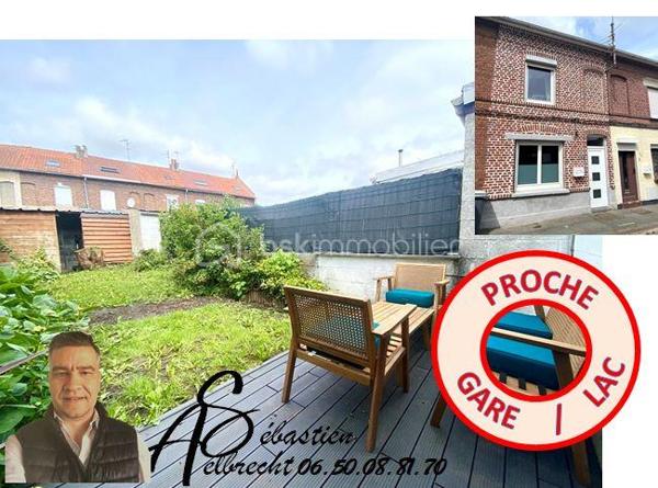 Nouveauté : top emplacement !
Maison de ville en bon état avec jardin bien ensoleillé
belle pièce de vie avec cheminée fonctionnelle, cuisine équipée et meublée 2024
wc séparé, salle de bain avec baignoire
1er étage : 2 chambres dont 1 avec salle d'eau et grand placard
Second : 2 chambres possibles
cavette - jardin
stationnement facile et aisé

Sh 76m² / 90m² surface développée
DPE C

- Au carrefour de toutes les autoroutes
- Nombreuses écoles jusqu'au collège
- Présence d'une gare sur Lesquin qui vous amène en 7Min sur LILLE
- Proche du métro "4Cantons" (9min en bus) LIGNE 1 JAUNE
- Lesquin est également recherché pour son coté "Nature"