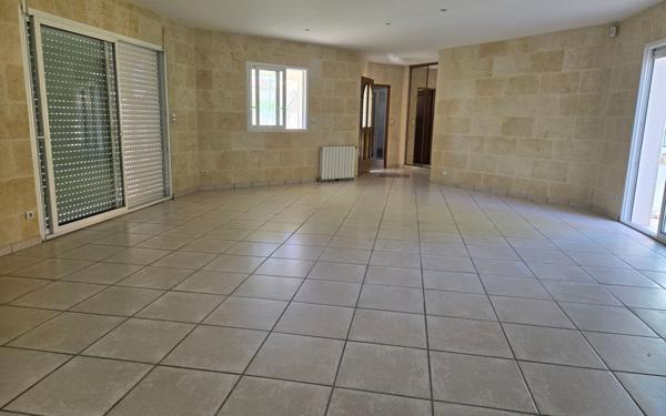 Maison à louer    6 pièces •  Léognan