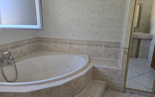 Maison à louer    6 pièces •  Léognan