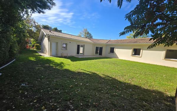 Maison à louer    6 pièces •  Léognan