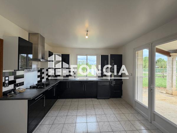 Location Maison 5 pièces 127.07 m² - Rivieres 16110