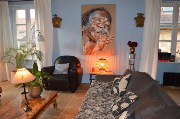 Maison avec piscine au cœur d’un village authentique LE BUGUE (24)