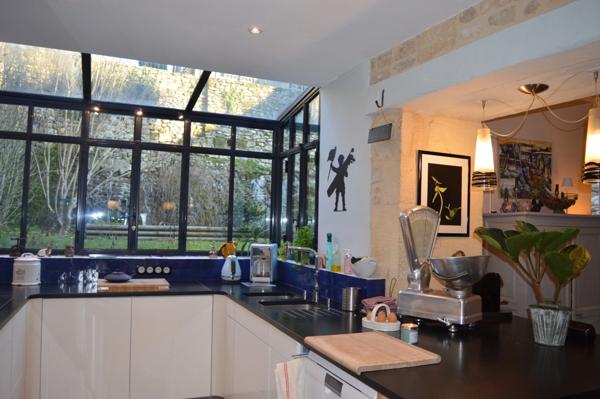 Maison avec piscine au cœur d’un village authentique LE BUGUE (24)