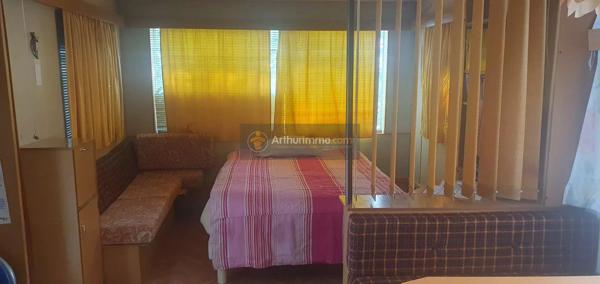 Vente                                                      Terrain
                        
                                         206 m2                     à Fréjus