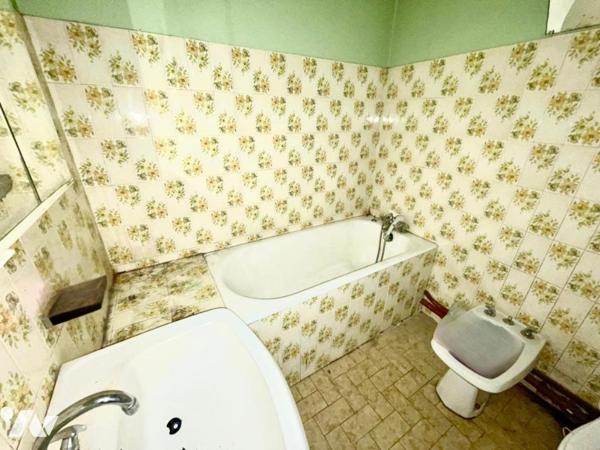 IMMEUBLE DE RAPPORT - CENTRE VILLE DE SAINT CHELY D'APCHER 