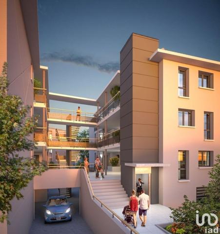 Appartement 3 pièces de 72 m² à Sénas (13560)