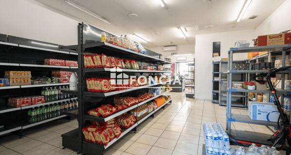 À vendre Local commercial 72 m² - Valence 26000