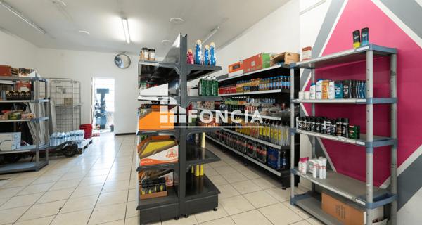 À vendre Local commercial 72 m² - Valence 26000
