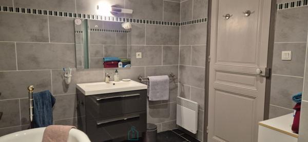 Appartement T3 avec garage très lumineux- vue sur les Albères