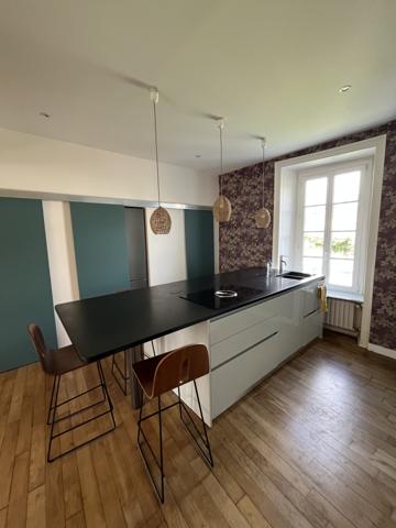 À vendre – Appartement de caractère rénové au pied des remparts – Vannes centre